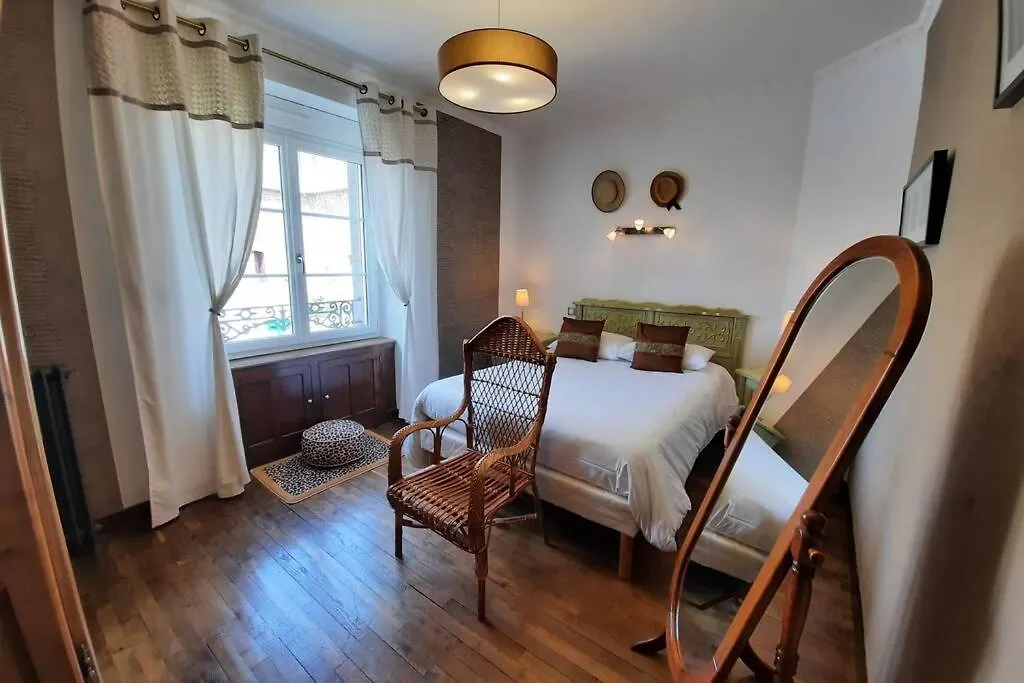 Hébergement de vacances Maison Jeanne  Saint-Pern